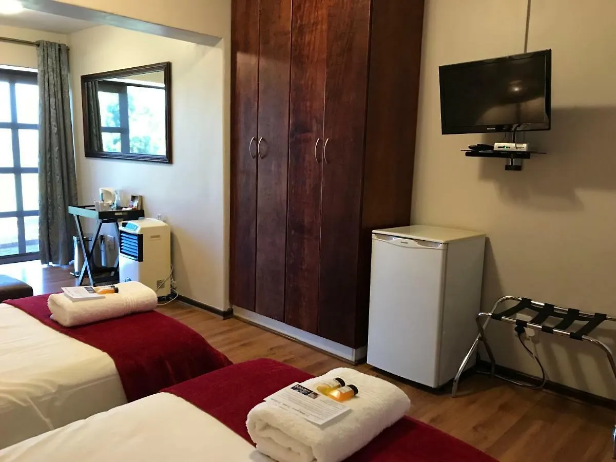 Hoogeind Manor Bed & Breakfast Somerset West